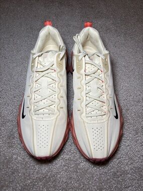 Nike Cream & Rust-Red Ava Rover Sneaker